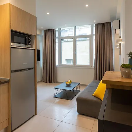 Apartment Homevision - Ladadika Insite