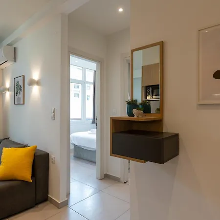Homevision - Ladadika Insite Apartment