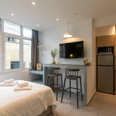 Homevision - Ladadika Insite Apartment