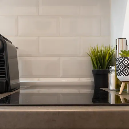 Apartment Homevision - Ladadika Insite